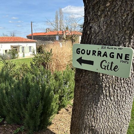 Maison De Vacances Gondrin Eksteriør billede